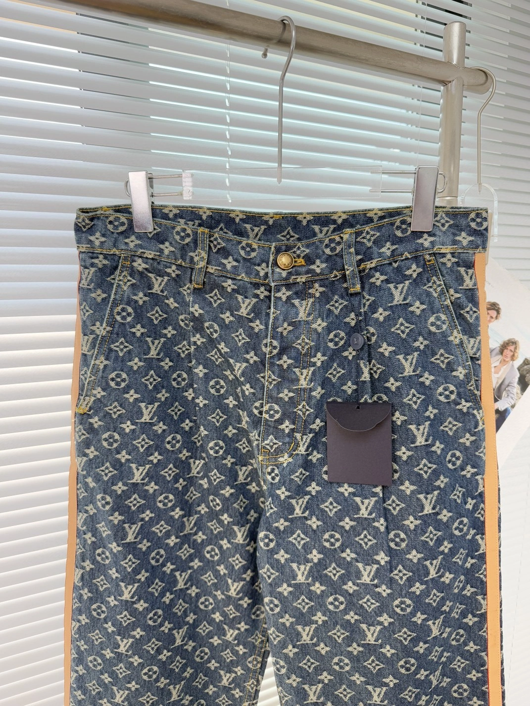 &wg.luxury- 8V item:D-F409L2304